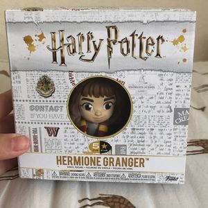 Hermione Granger vinyl figure
